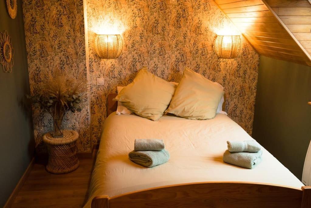 Gite De Charme Avec Spa, Baie Du Mont St Michel Sougéal Eksteriør bilde